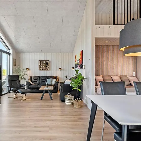 Semesterbostad Gorgeous In *